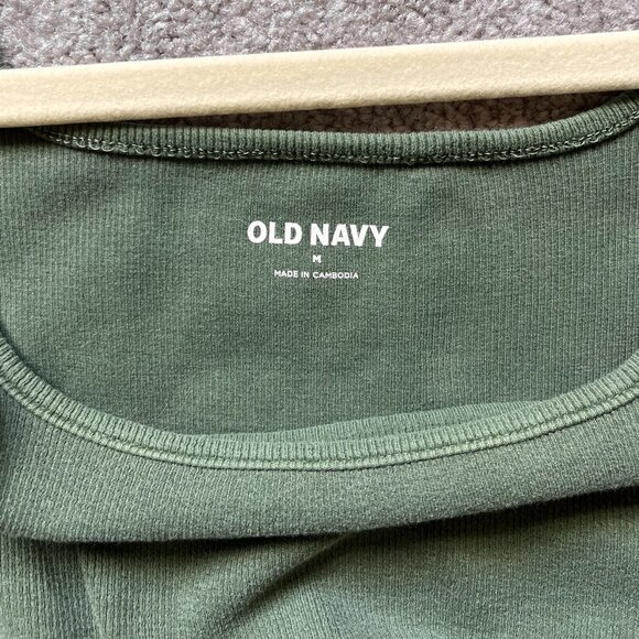 Old Navy Crop Square Neckline Tank Top - Picture 8 of 8